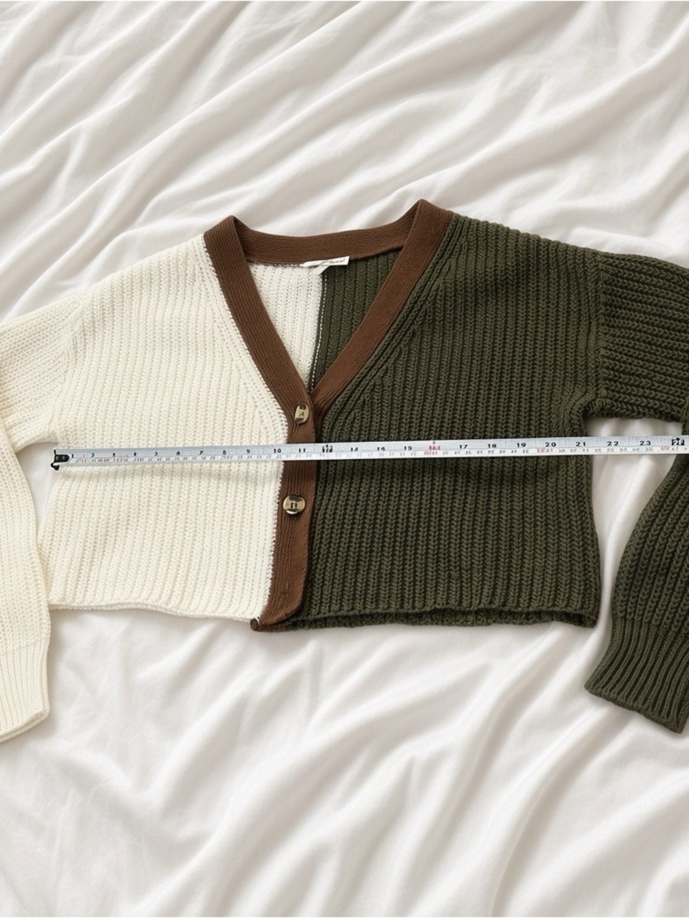 Derek Heart Colorblock Cropped Cardigan - White, Olive & Brown Trim - Picture 4 of 5